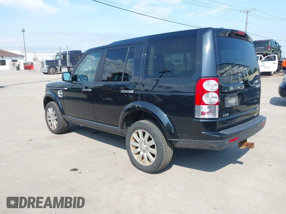 2013 Land Rover LR4 HSE с VIN SALAG2D44DA697884, выставлен на аукционе IAAI как лот 42620594 с пробегом 134 174 миль миль и . История ставок и продаж доступна на DreamBid. Изображение 3.