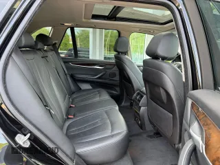 2015 BMW X5 xDrive35i z VIN 5UXKR0C56F0P07620, wystawiony jako Copart lot #59044735 z przebiegiem 224 351 mil mil oraz Tytuł czysty. Historia ofert i sprzedaży dostępna na DreamBid. Obrazek 6.