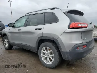 2017 Jeep Cherokee Sport z VIN 1C4PJMAB2HW590570, wystawiony jako Copart lot #49891395 z przebiegiem 146 851 mil mil oraz Szkoda całkowita • Salvage title. Historia ofert i sprzedaży dostępna na DreamBid. Obrazek 2.