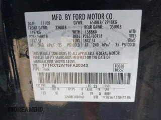 2009 Ford F-150 STX z VIN 1FTRX12W19FA20343, wystawiony jako IAAI lot #42573048 z przebiegiem 245 960 mil mil oraz . Historia ofert i sprzedaży dostępna na DreamBid. Obrazek 9.