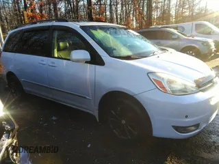 2005 Toyota Sienna XLE with VIN 5TDZA22C85S251649, listed as a IAAI auction lot 35309622 with 145,572 mi miles. Bid and sale history available at carsss.com. Image 1.