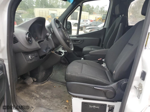 2022 Mercedes-Benz Sprinter Cargo Van with VIN W1Y4ECHY4NT097218, listed as a Copart auction lot 68787043 with 96,289 mi miles. Bid and sale history available at carsss.com. Image 7.