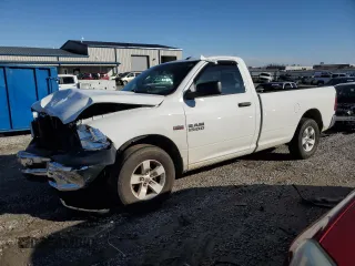 2018 Ram 1500 Tradesman z VIN 3C6JR6DT9JG129506, wystawiony jako Copart lot #42969585 z przebiegiem 115 156 mil mil oraz Szkoda całkowita • Salvage title. Historia ofert i sprzedaży dostępna na DreamBid. Obrazek 1.