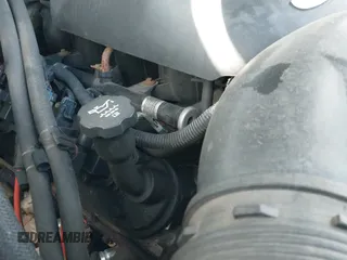 2004 Chevrolet Silverado 2500HD LS z VIN 1GCHK29U64E224509, wystawiony jako IAAI lot #41899554 z przebiegiem 272 568 mil mil oraz . Historia ofert i sprzedaży dostępna na DreamBid. Obrazek 23.