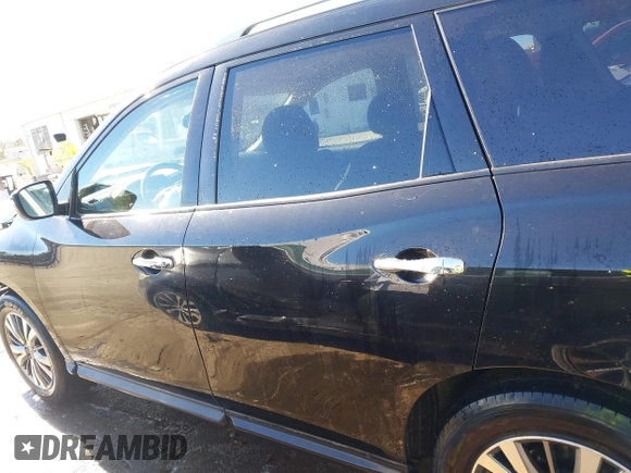 2019 Nissan Pathfinder S with VIN 5N1DR2MM2KC617509, listed as a IAAI auction lot 41320526 with 72,178 mi miles and . Bid and sale history available at DreamBid. Image 14.