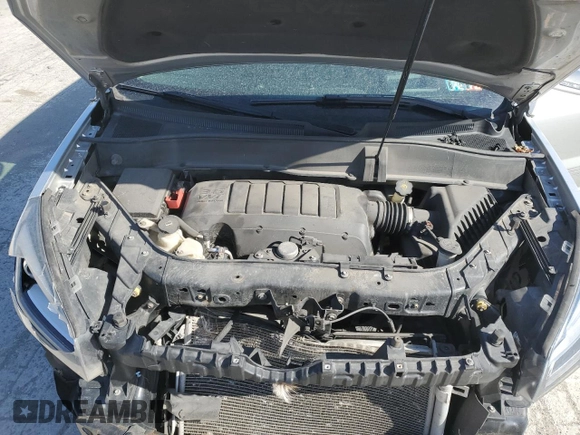 2015 GMC Acadia Denali z VIN 1GKKVTKD9FJ361276, wystawiony jako Copart lot #52775995 z przebiegiem 134 979 mil mil oraz Szkoda całkowita • Salvage title. Historia ofert i sprzedaży dostępna na DreamBid. Obrazek 12.