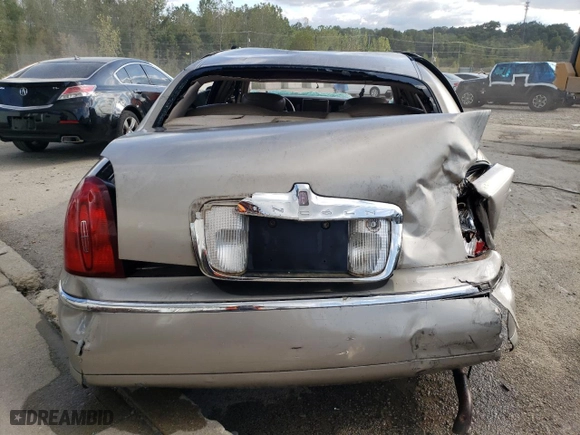 2002 Lincoln Town Car Executive with VIN 1LNHM81W32Y663460, listed as a Copart auction lot 72064874 with 153,251 mi miles and Salvage Title. Bid and sale history available at carsss.com. Image 6.