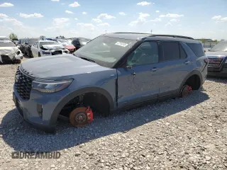 2025 Ford Explorer ST-Line z VIN 1FMUK8KH3SGA21217, wystawiony jako Copart lot #47749185 z przebiegiem 9 632 mil mil oraz Szkoda całkowita • Salvage title. Historia ofert i sprzedaży dostępna na DreamBid. Obrazek 1.