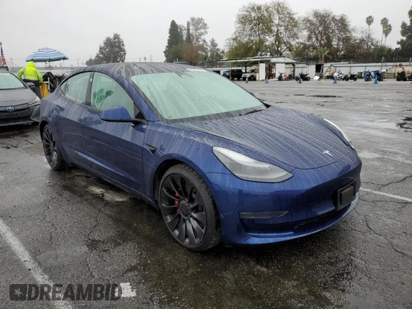 2023 Tesla Model 3 Performance z VIN 5YJ3E1EC8PF461353, wystawiony jako Copart lot #45044865 z przebiegiem 32 324 mil mil oraz Szkoda całkowita • Salvage title. Historia ofert i sprzedaży dostępna na DreamBid. Obrazek 4.