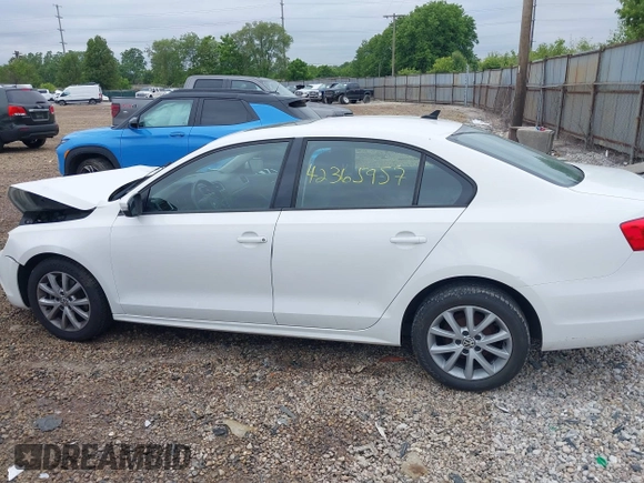 2012 Volkswagen Jetta SE с VIN 3VWDX7AJ5CM062621, выставлен на аукционе IAAI как лот 42365957 с пробегом 95 374 миль миль и . История ставок и продаж доступна на DreamBid. Изображение 14.