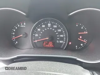 2015 Kia Sorento LX with VIN 5XYKTCA61FG573531, listed as a IAAI auction lot 42086854 with 226,393 mi miles. Bid and sale history available at carsss.com. Image 7.