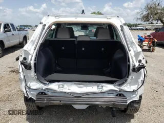 2024 Toyota Corolla Cross L with VIN 7MUAAAAG6RV105158, listed as a Copart auction lot 60271015 with 7,294 mi miles and Salvage title. Bid and sale history available at DreamBid. Image 6.