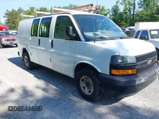 2020 Chevrolet Express Cargo with VIN 1GCZGGFG4L1199102, listed as a IAAI auction lot 42406060 with 179,317 mi miles and . Bid and sale history available at DreamBid. Image 1.