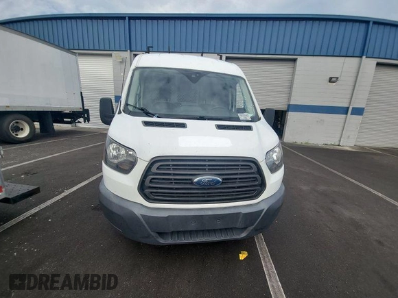 2018 Ford Transit с VIN 1FTYR2CM1JKB10502, выставлен на аукционе IAAI как лот 42849107 с пробегом 249 727 миль миль и . История ставок и продаж доступна на DreamBid. Изображение 28.
