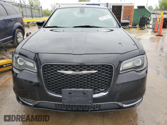 2018 Chrysler 300 Touring with VIN 2C3CCAAG9JH331960, listed as a Copart auction lot 54717615 with 86,921 mi miles and Salvage Title. Bid and sale history available at DreamBid. Image 5.