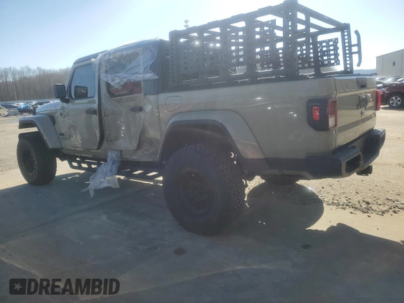 2022 Jeep Gladiator Willys with VIN 1C6HJTAG8NL170875, listed as a Copart auction lot 42949515 with 27,770 mi miles and Salvage title. Bid and sale history available at DreamBid. Image 2.
