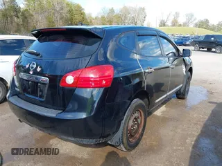 2011 Nissan Rogue SV with VIN JN8AS5MT5BW562965, listed as a IAAI auction lot 41877088 with Not Provided miles. Bid and sale history available at carsss.com. Image 4.
