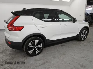 2022 Volvo XC40 Twin Plus z VIN YV4ED3UR2N2687964, wystawiony jako Copart lot #42171375 z przebiegiem 30 232 mil mil oraz Czysty tytuł • Clean title. Historia ofert i sprzedaży dostępna na DreamBid. Obrazek 3.