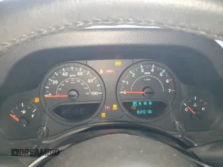 2009 Jeep Wrangler X with VIN 1J4FA24159L708224, listed as a Copart auction lot 44592475 with 82,016 mi miles and Clean Title. Bid and sale history available at DreamBid. Image 9.