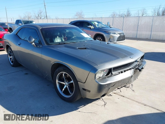 2012 Dodge Challenger SXT Plus with VIN 2C3CDYAG1CH262352, listed as a IAAI auction lot 41662002 with 141,868 mi miles. Bid and sale history available at carsss.com. Image 1.