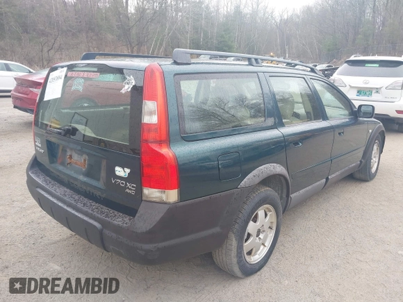 2002 Volvo V70 with VIN YV1SZ58D921077492, listed as a IAAI auction lot 42053894 with 167,887 mi miles and . Bid and sale history available at DreamBid. Image 4.