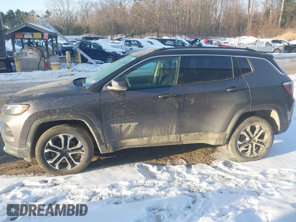 2022 Jeep Compass Limited z VIN 3C4NJDCB9NT105007, wystawiony jako IAAI lot #41334808 z przebiegiem 36 363 mil mil oraz . Historia ofert i sprzedaży dostępna na DreamBid. Obrazek 14.