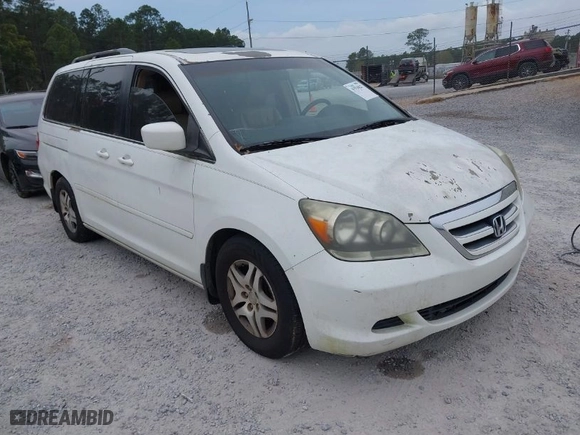 2006 Honda Odyssey EX-L with VIN 5FNRL38736B462323, listed as a IAAI auction lot 41916827 with 221,210 mi miles. Bid and sale history available at carsss.com. Image 1.