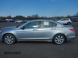 2009 Honda Accord EX-L with VIN 1HGCP36849A033261, listed as a IAAI auction lot 42116876 with 301,126 mi miles and . Bid and sale history available at DreamBid. Image 6.