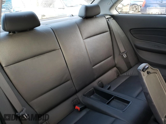 2012 BMW 1 Series 128i z VIN WBAUP9C56CVS94212, wystawiony jako Copart lot #81246514 z przebiegiem Nie podano mil oraz Czysty tytuł • Clean title. Historia ofert i sprzedaży dostępna na DreamBid. Obrazek 11.