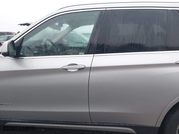 2015 BMW X5 xDrive35d with VIN 5UXKS4C51F0N06221, listed as a IAAI auction lot 41568976 with 162,442 mi miles. Bid and sale history available at carsss.com. Image 15.