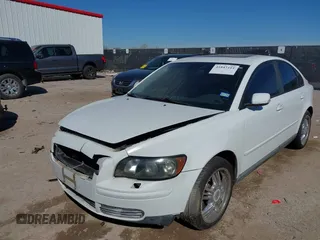 2006 Volvo S40 2.4L with VIN YV1MS390662215602, listed as a IAAI auction lot 41843161 with 184,397 mi miles. Bid and sale history available at carsss.com. Image 17.