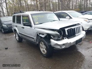 2006 Jeep Commander with VIN 1J8HG48N26C288836, listed as a IAAI auction lot 42019639 with 178,807 mi miles. Bid and sale history available at carsss.com. Image 1.