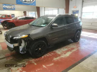 2016 Jeep Cherokee Latitude with VIN 1C4PJMCB6GW122773, listed as a Copart auction lot 49351975 with 143,587 mi miles and Salvage Title. Bid and sale history available at carsss.com. Image 1.
