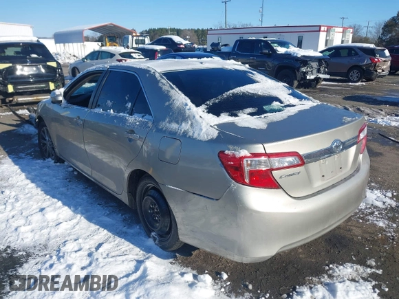 2014 Toyota Camry SE with VIN 4T1BK1FK6EU026342, listed as a IAAI auction lot 41246628 with 142,586 mi miles. Bid and sale history available at carsss.com. Image 3.