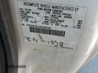 2004 Ford F-250 z VIN 1FDNF20L24ED29183, wystawiony jako Copart lot #61959525 z przebiegiem 217 046 mil mil oraz Szkoda całkowita • Salvage title. Historia ofert i sprzedaży dostępna na DreamBid. Obrazek 12.