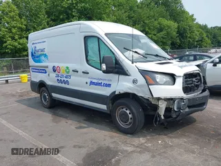 2017 Ford Transit z VIN 1FTYR1CM5HKA90744, wystawiony jako IAAI lot #42416549 z przebiegiem 255 791 mil mil oraz . Historia ofert i sprzedaży dostępna na DreamBid. Obrazek 1.