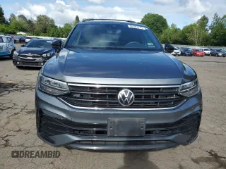 2022 Volkswagen Tiguan SE R-Line Black z VIN 3VV8B7AX9NM041704, wystawiony jako Copart lot #56583275 z przebiegiem 42 996 mil mil oraz Szkoda całkowita • Salvage title. Historia ofert i sprzedaży dostępna na DreamBid. Obrazek 5.