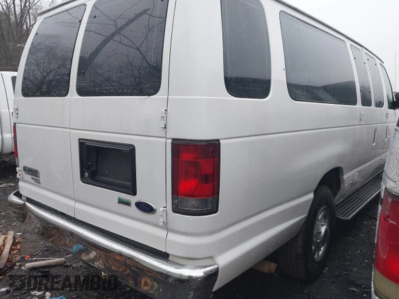 2013 Ford Econoline Passenger XL with VIN 1FBSS3BL7DDA58301, listed as a IAAI auction lot 41462883 with 185,987 mi miles and . Bid and sale history available at DreamBid. Image 4.
