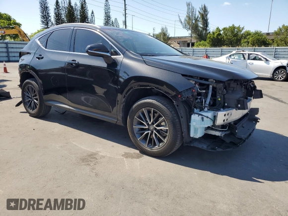 2023 Lexus NX 350 Premium z VIN 2T2GGCEZ2PC019194, wystawiony jako Copart lot #54878165 z przebiegiem 10 701 mil mil oraz Szkody całkowita. Historia ofert i sprzedaży dostępna na DreamBid. Obrazek 4.