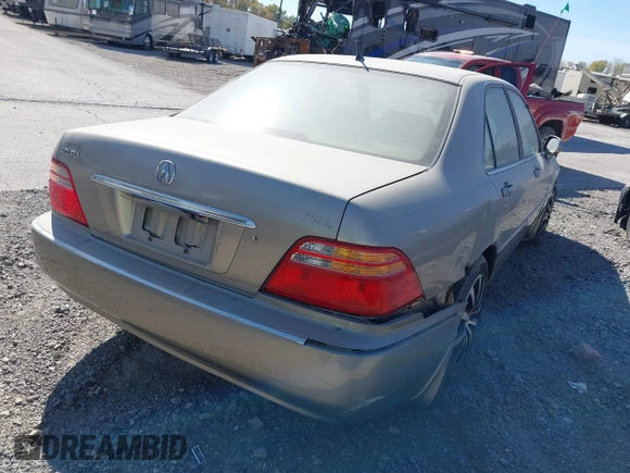 2002 Acura RL with VIN JH4KA96502C008421, listed as a IAAI auction lot 39372947 with Not provided miles and . Bid and sale history available at DreamBid. Image 4.