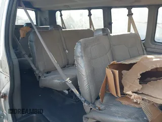 2012 Chevrolet Express Passenger 1LT z VIN 1GAZG1FA3C1128586, wystawiony jako IAAI lot #41469668 z przebiegiem 182 658 mil mil oraz . Historia ofert i sprzedaży dostępna na DreamBid. Obrazek 8.
