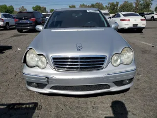 2006 Mercedes-Benz C 230 Sport z VIN WDBRF52H76F733916, wystawiony jako Copart lot #63496685 z przebiegiem 150 628 mil mil oraz Szkoda całkowita • Salvage title. Historia ofert i sprzedaży dostępna na DreamBid. Obrazek 5.
