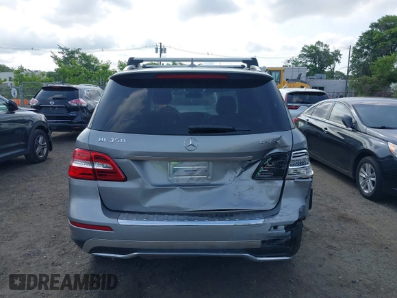 2014 Mercedes-Benz M 350 with VIN 4JGDA5HBXEA369737, listed as a IAAI auction lot 42718890 with 114,740 mi miles and . Bid and sale history available at DreamBid. Image 16.
