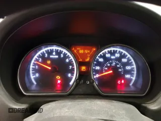 2012 Nissan Versa SV z VIN 3N1CN7AP1CL879134, wystawiony jako Copart lot #43001045 z przebiegiem 88 154 mil mil oraz Szkoda całkowita • Salvage title. Historia ofert i sprzedaży dostępna na DreamBid. Obrazek 9.