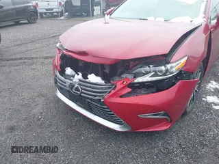2018 Lexus ES with VIN 58ABK1GG5JU084441, listed as a IAAI auction lot 41516212 with 70,653 mi miles. Bid and sale history available at carsss.com. Image 6.