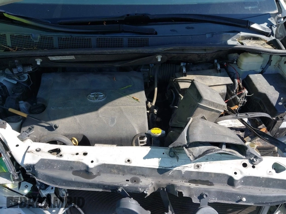 2015 Toyota Sienna SE with VIN 5TDXK3DC0FS657546, listed as a IAAI auction lot 42183750 with 137,157 mi miles and . Bid and sale history available at DreamBid. Image 10.