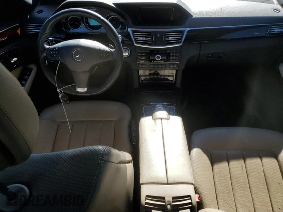 2011 Mercedes-Benz E 550 Luxury with VIN WDDHF7CB7BA301181, listed as a Copart auction lot 71566514 with 88,839 mi miles and Salvage Title. Bid and sale history available at DreamBid. Image 8.