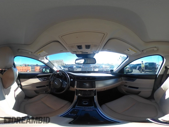 2016 Jaguar XF 35t Premium with VIN SAJBD4BV9GCY21749, listed as a IAAI auction lot 41430358 with 79,289 mi miles. Bid and sale history available at carsss.com. Image 18.