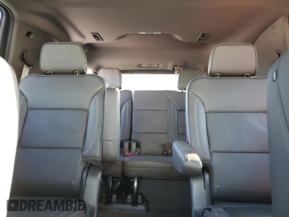 2024 GMC Yukon Denali with VIN 1GKS2DKLXRR105675, listed as a Copart auction lot 85982434 with 14,991 mi miles and Salvage Title. Bid and sale history available at carsss.com. Image 10.