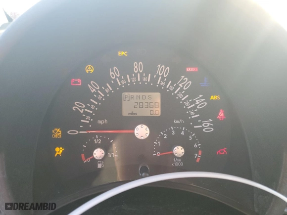 2004 Volkswagen New Beetle Convertible GLS Turbo with VIN 3VWCD21Y64M300384, listed as a Copart auction lot 79064034 with 28,368 mi miles and Salvage Title. Bid and sale history available at carsss.com. Image 9.